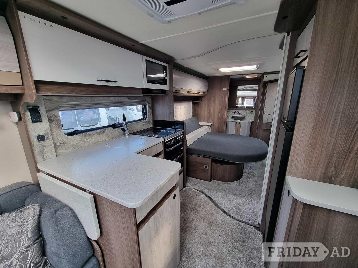[4 berth ]Coachman Lusso II