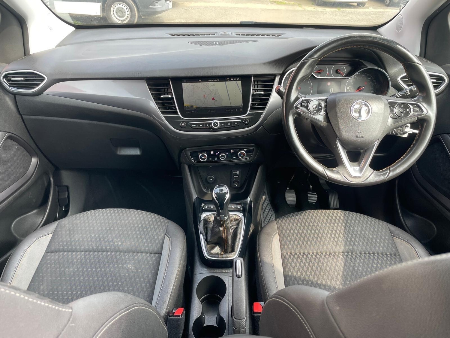 [ berth ]Vauxhall Crossland X