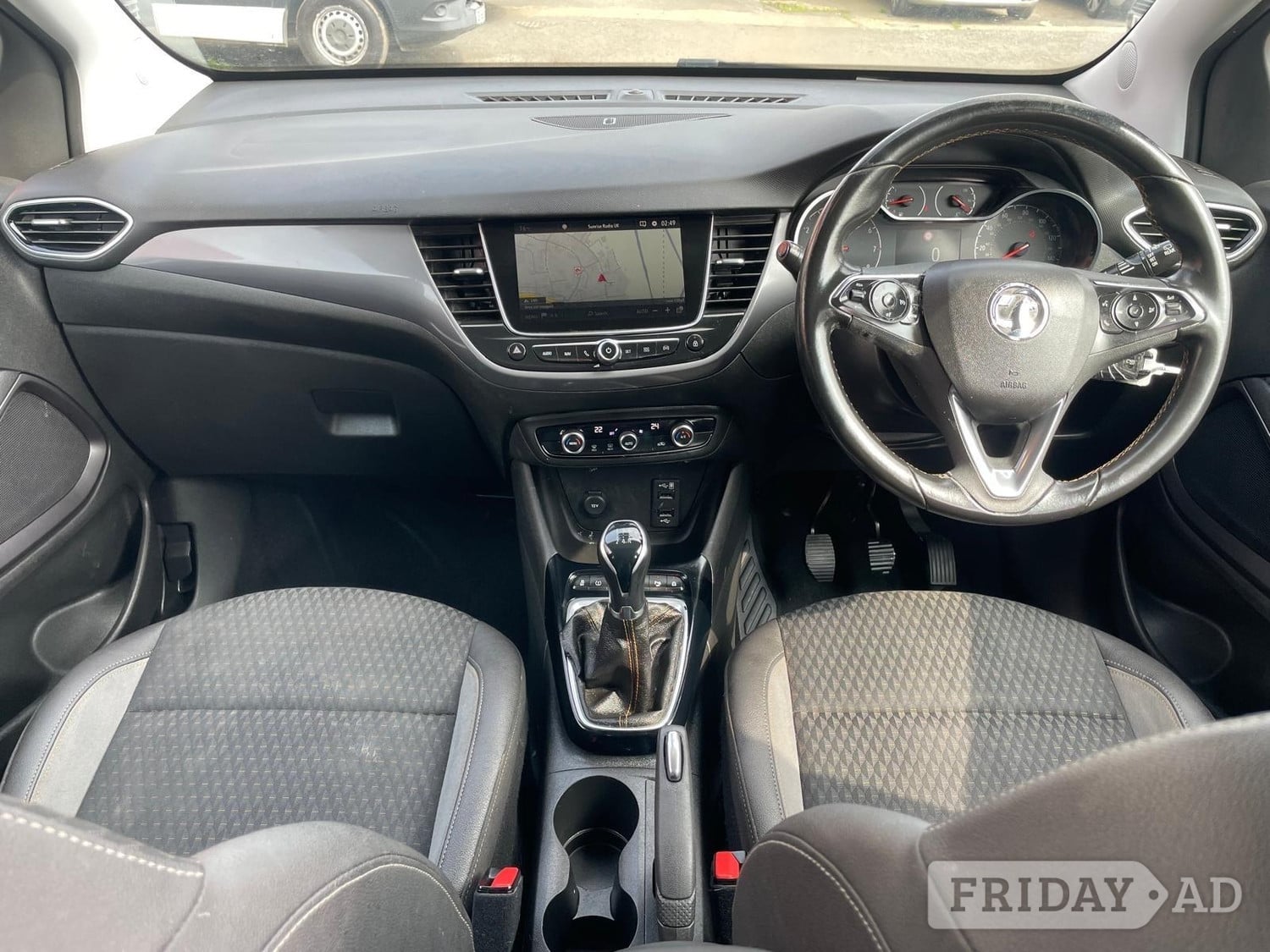 [ berth ]Vauxhall Crossland X