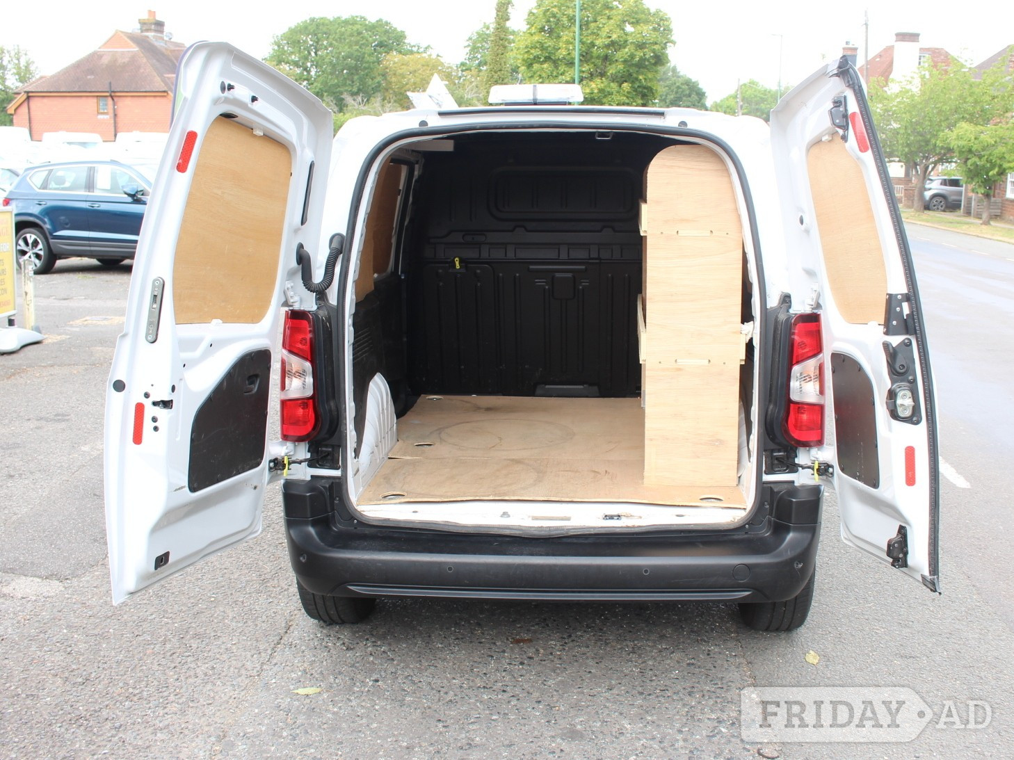 Peugeot Partner 2024 - Vans & Commercial Vehicles