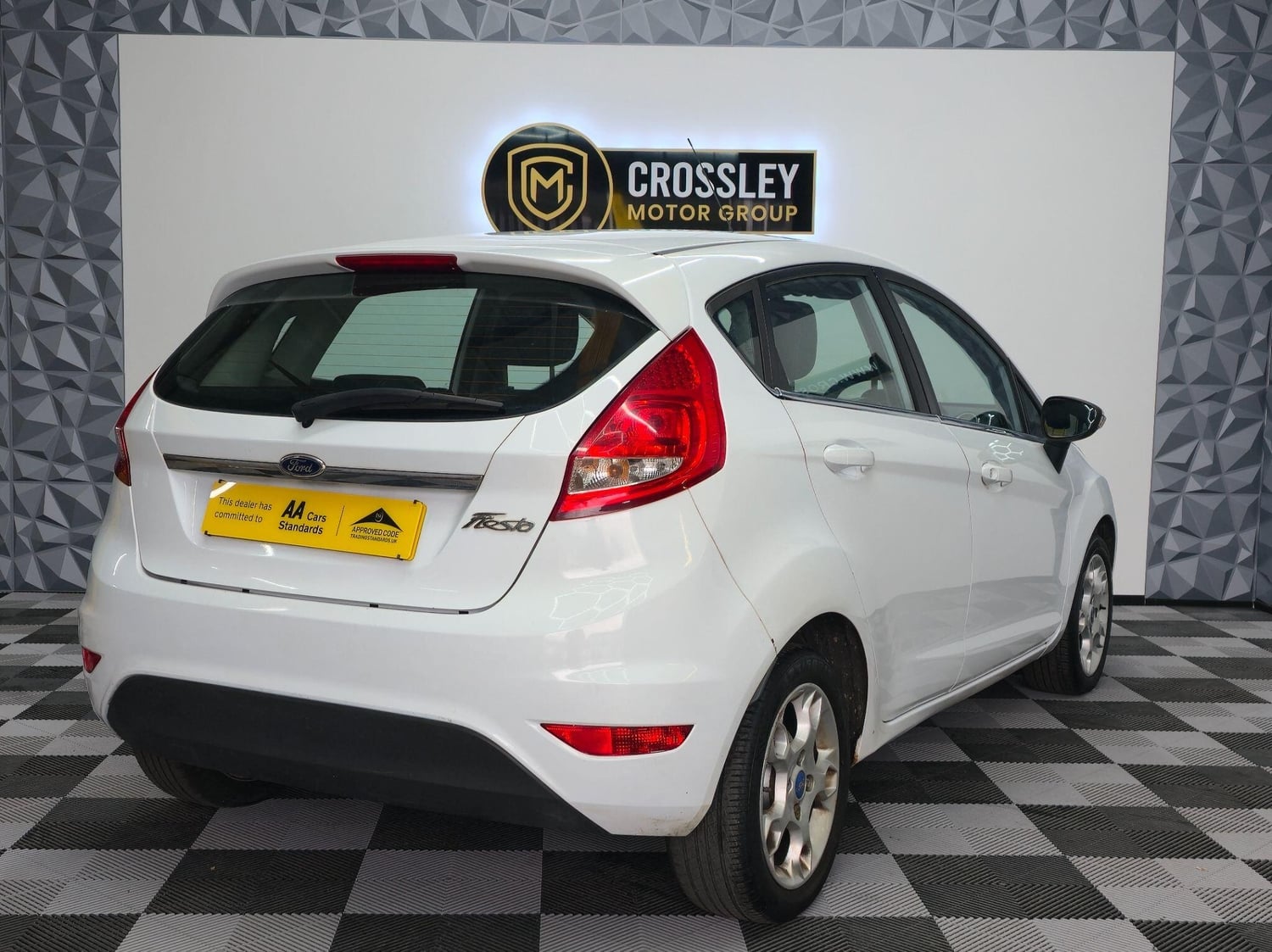 Ford Fiesta 2012 - Cars