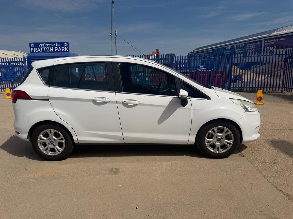 Ford B-MAX 2015 - Cars in Portsmouth
