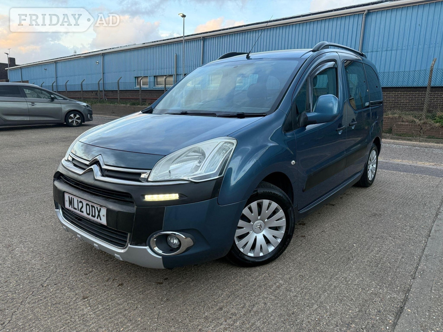 [ berth ]Citroen Berlingo