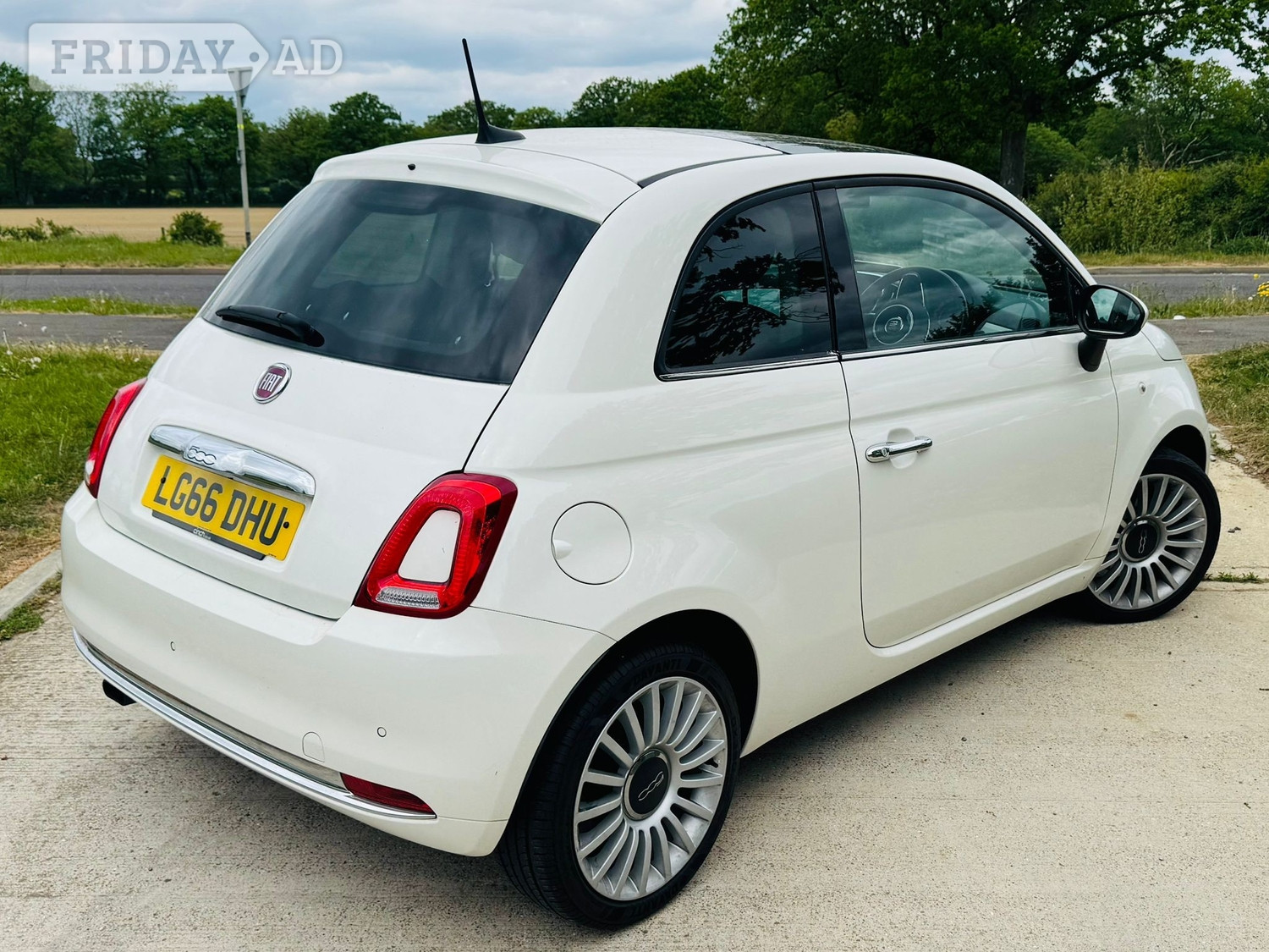 Fiat 500 2016 - Cars in Horley