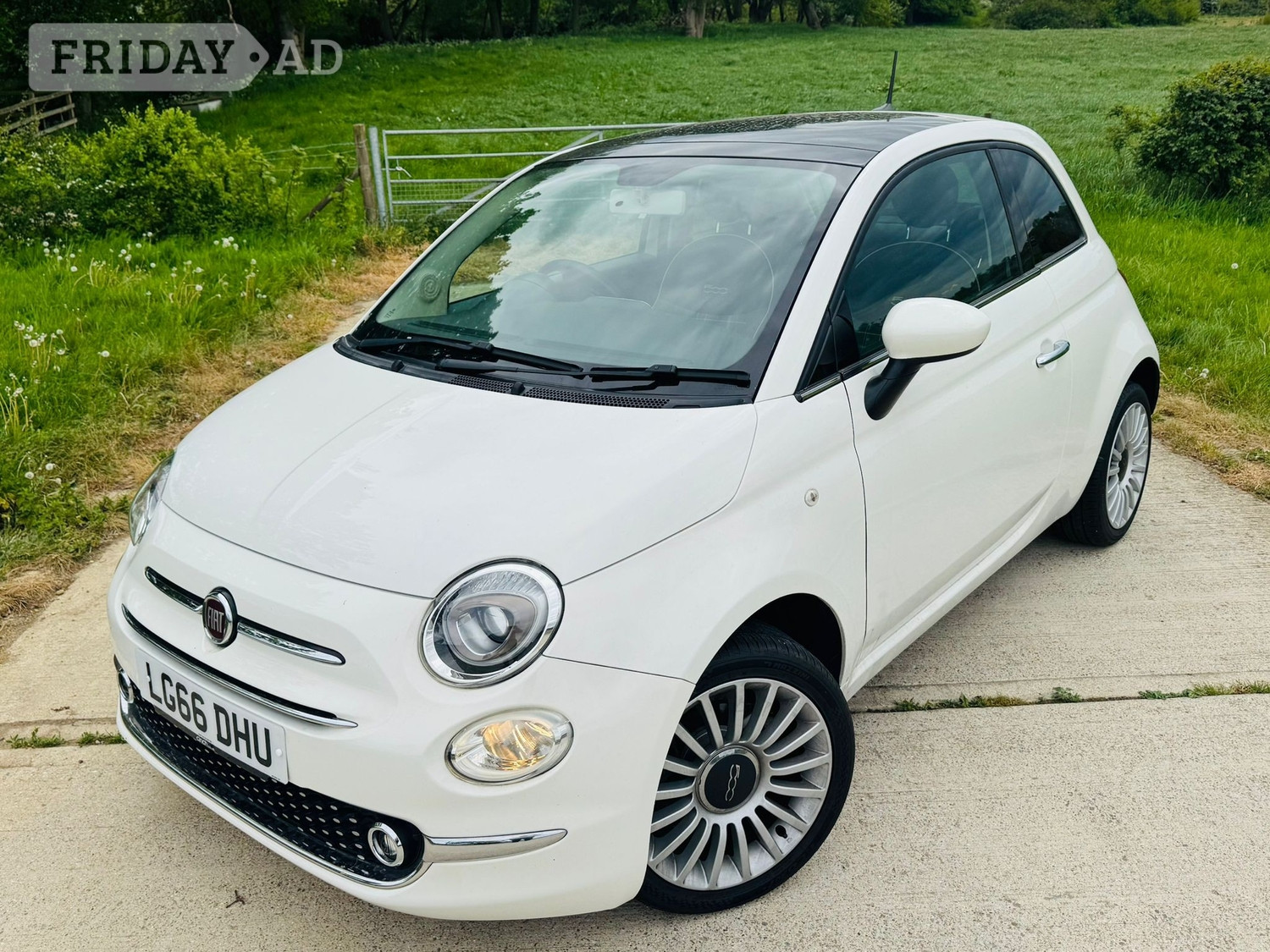 Fiat 500 2016 in Horley