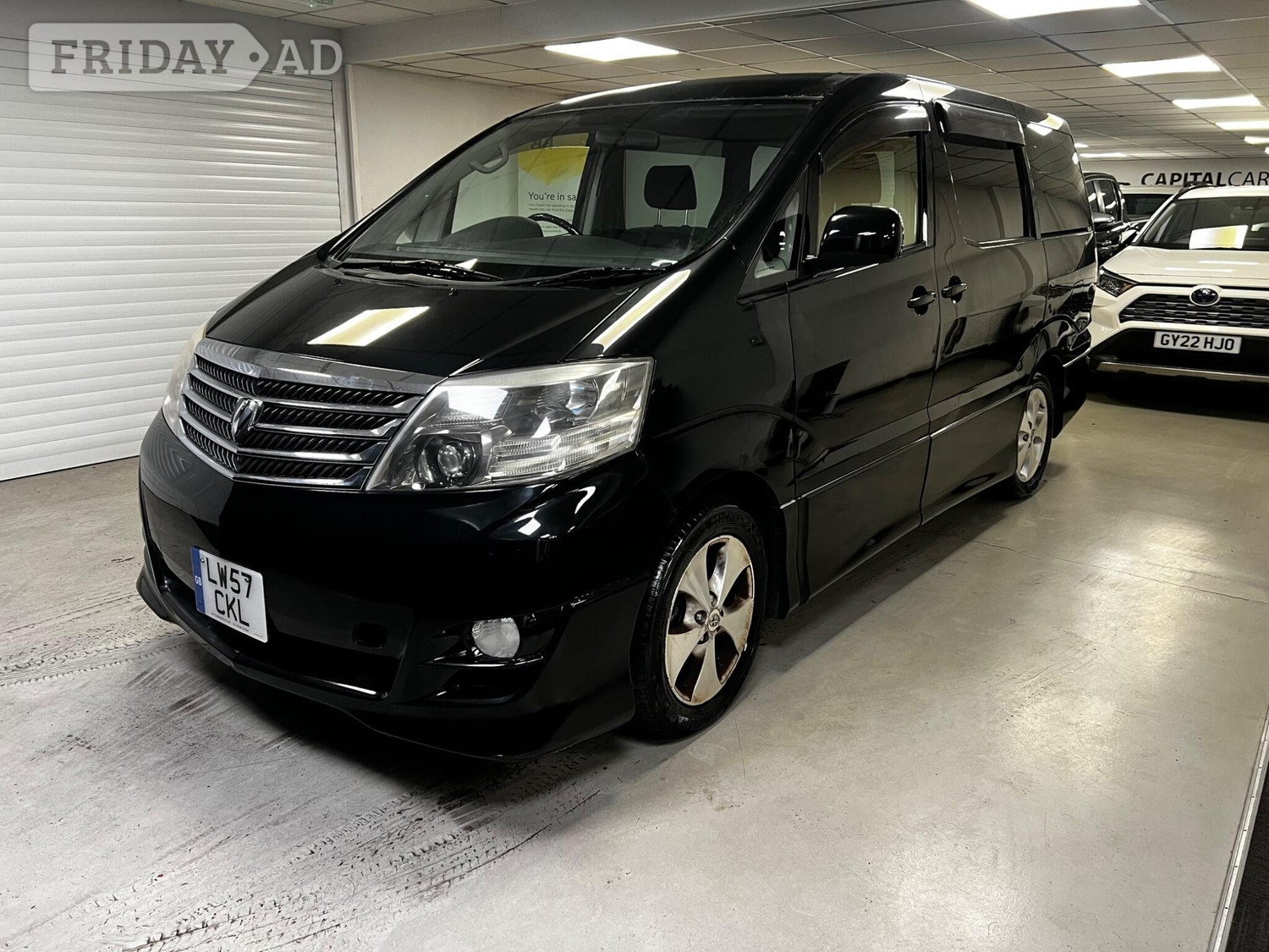 Toyota Alphard 2021 in Stroud
