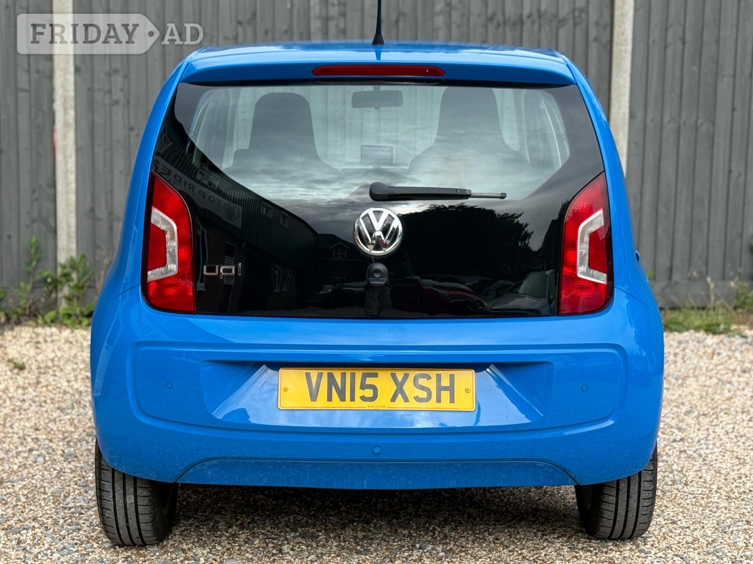 Volkswagen UP! 2015 - Cars in Crowthorne