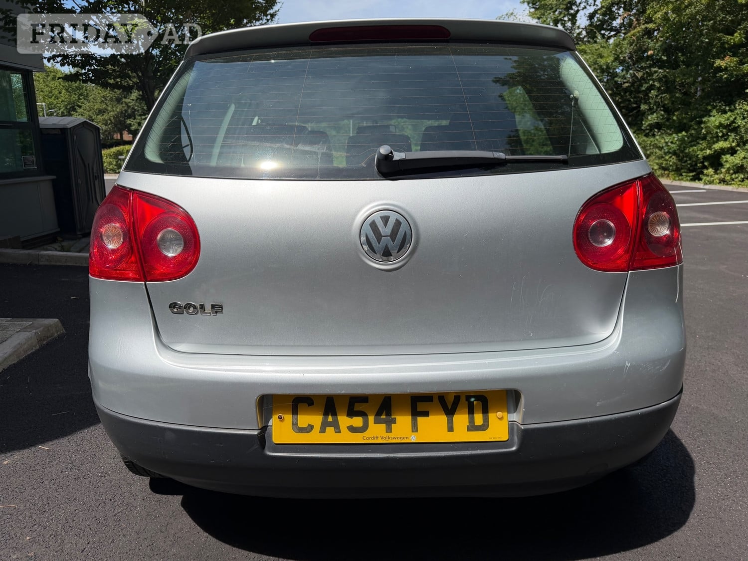 Volkswagen Golf 2004 - Cars