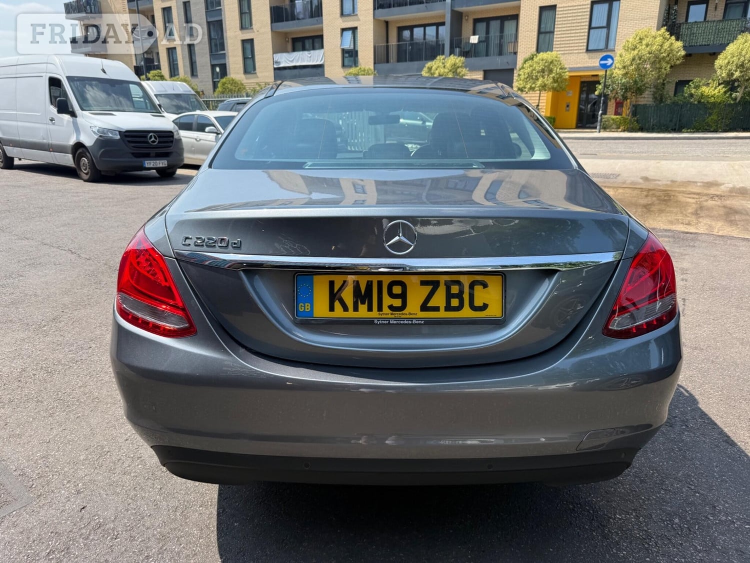 Mercedes-Benz C Class 2019 - Cars in Barnet