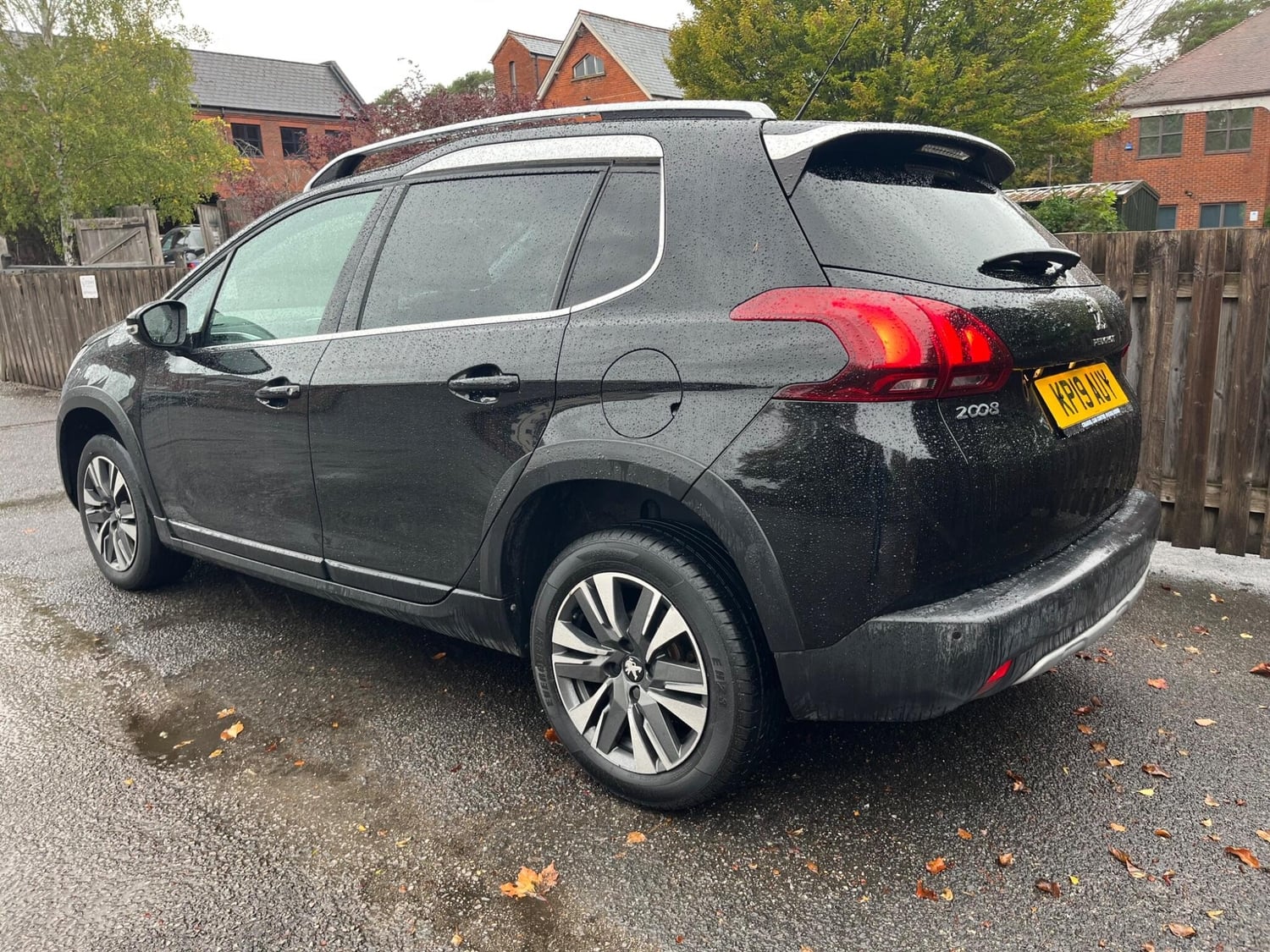 [ berth ]Peugeot 2008