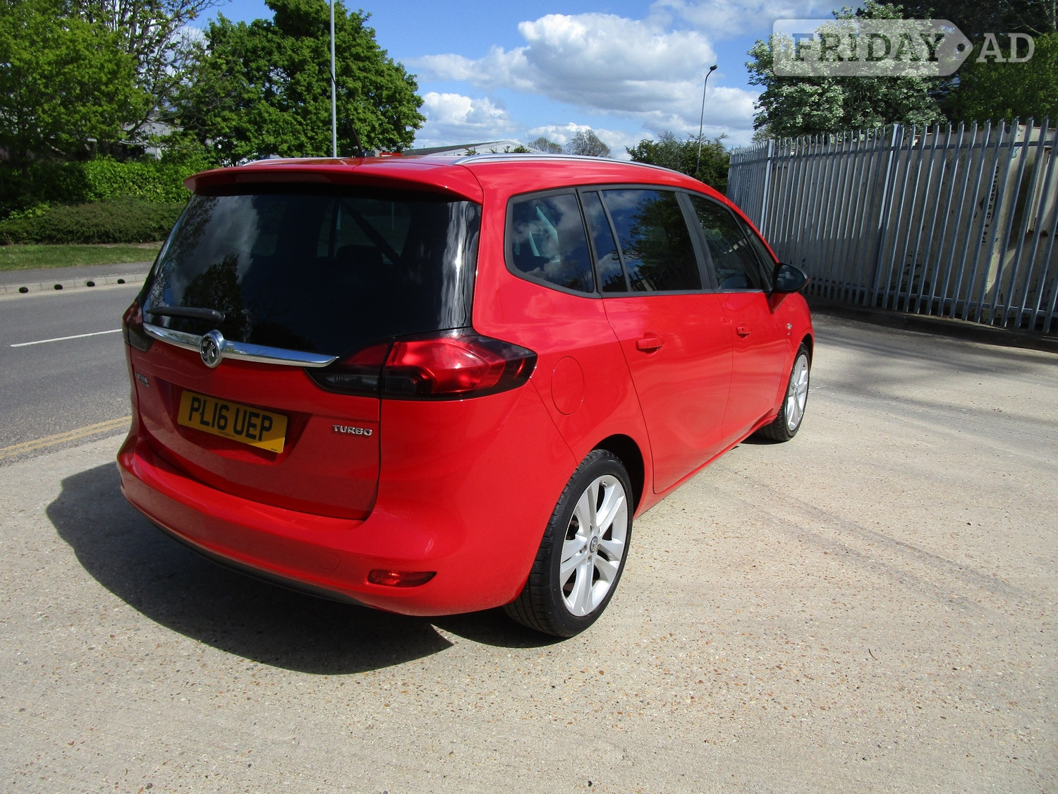 Vauxhall Zafira Tourer 2016 - Cars in Portsmouth