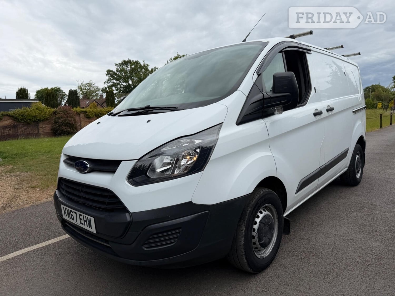 [ berth ]Ford Transit Custom
