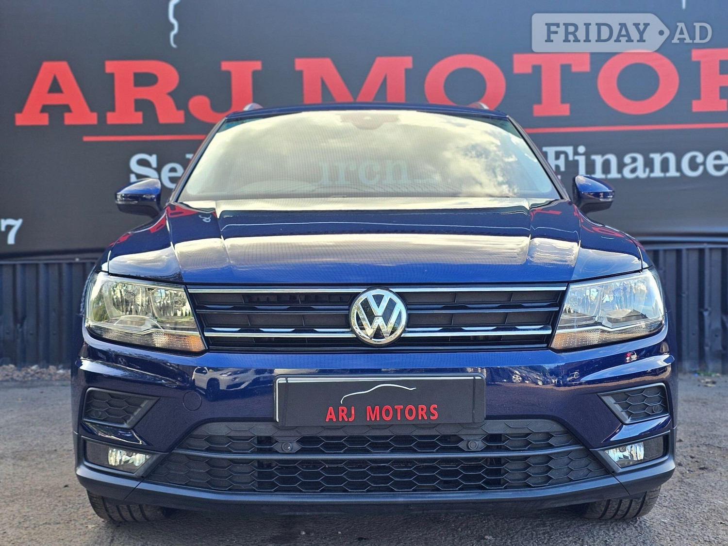 Volkswagen Tiguan 2019 - Cars