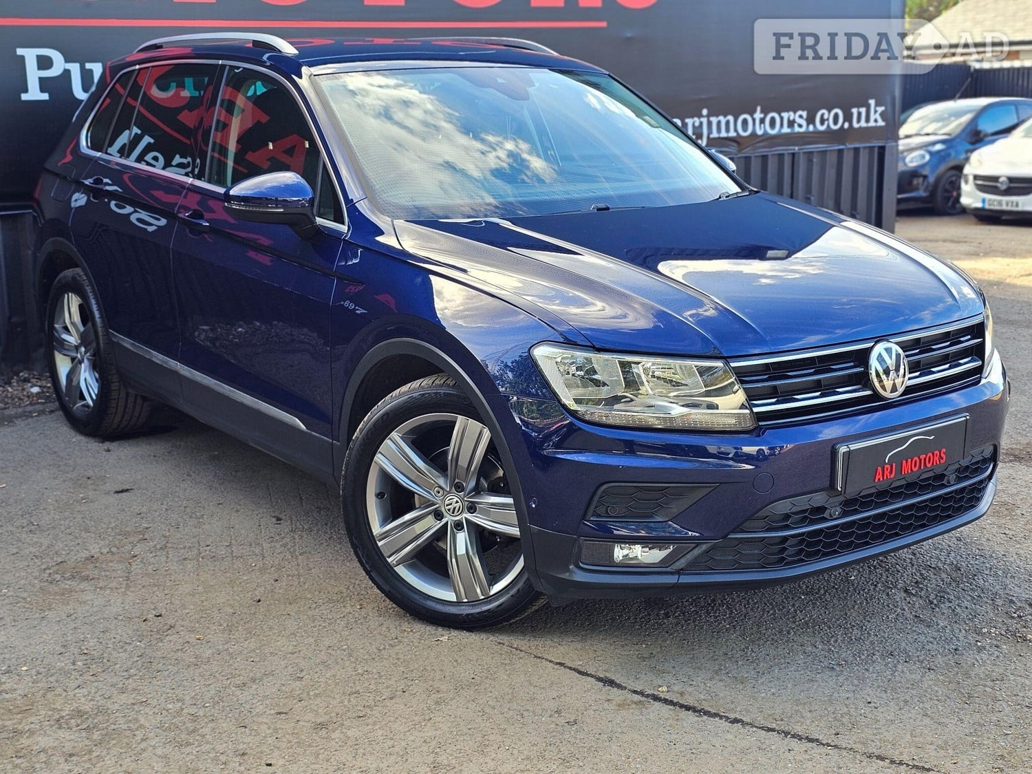 Volkswagen Tiguan 2019 in Addlestone