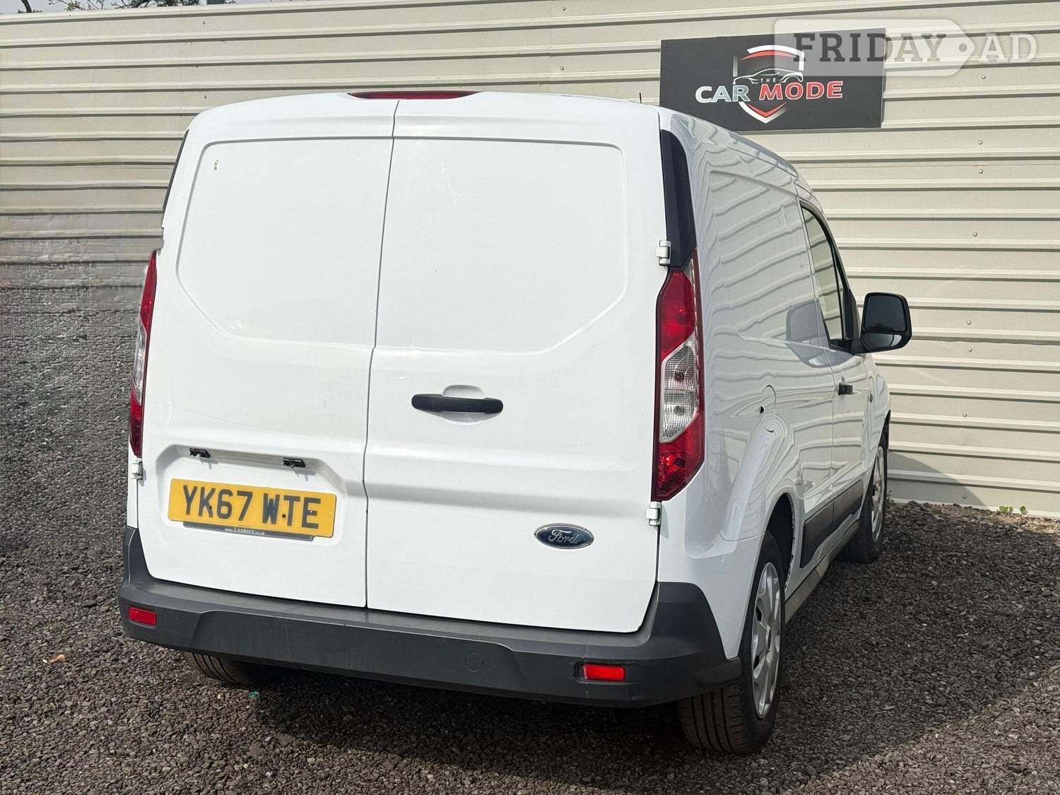 Ford Transit Connect 2017 - Vans & Commercial Vehicles in Hillingdon