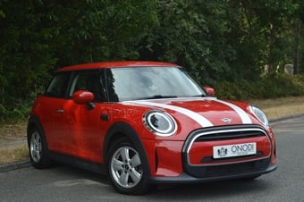 Mini Hatch 2022