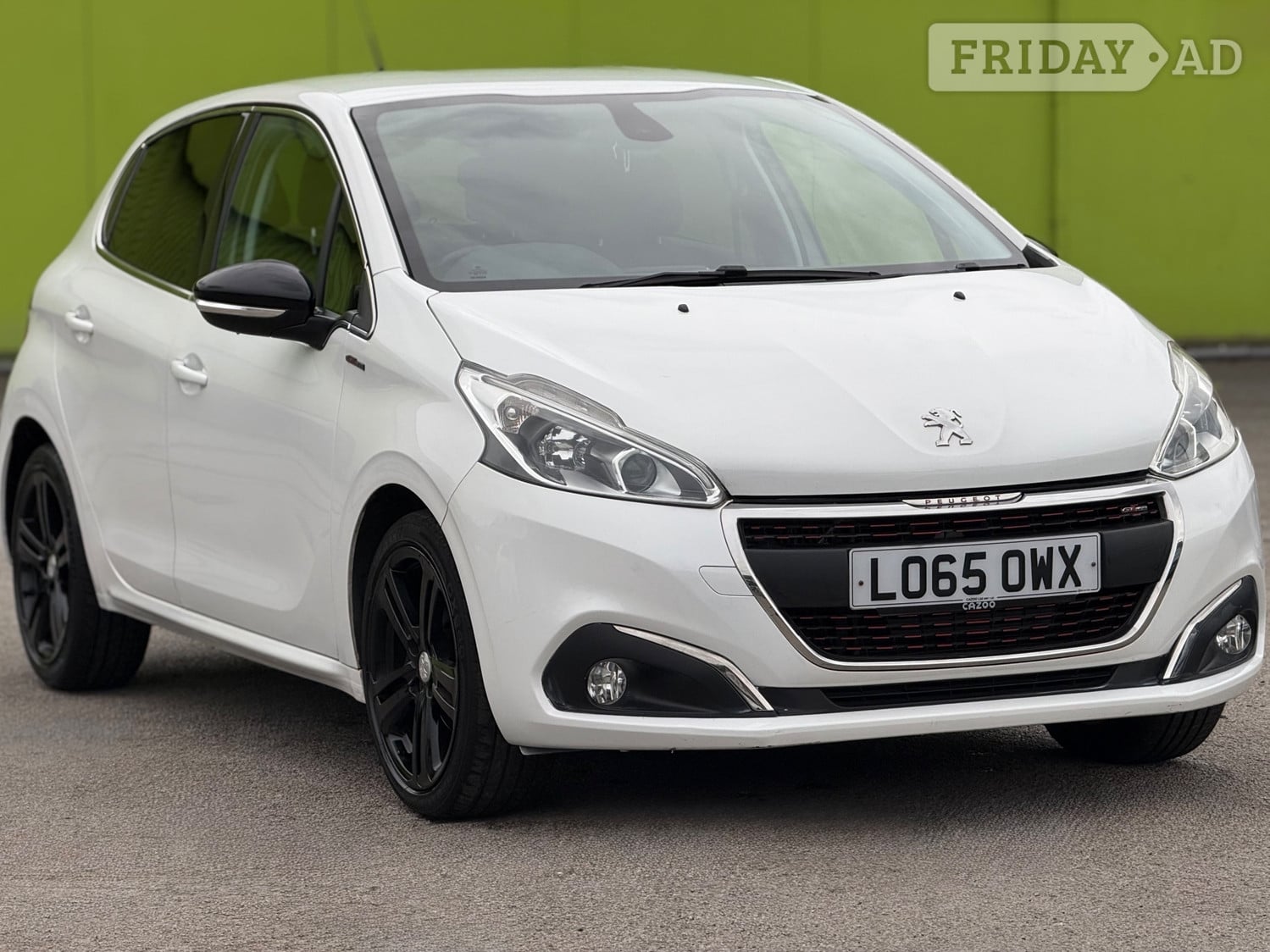 Peugeot 208 2016 in Leeds