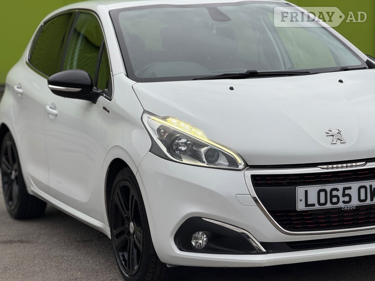 [ berth ]Peugeot 208