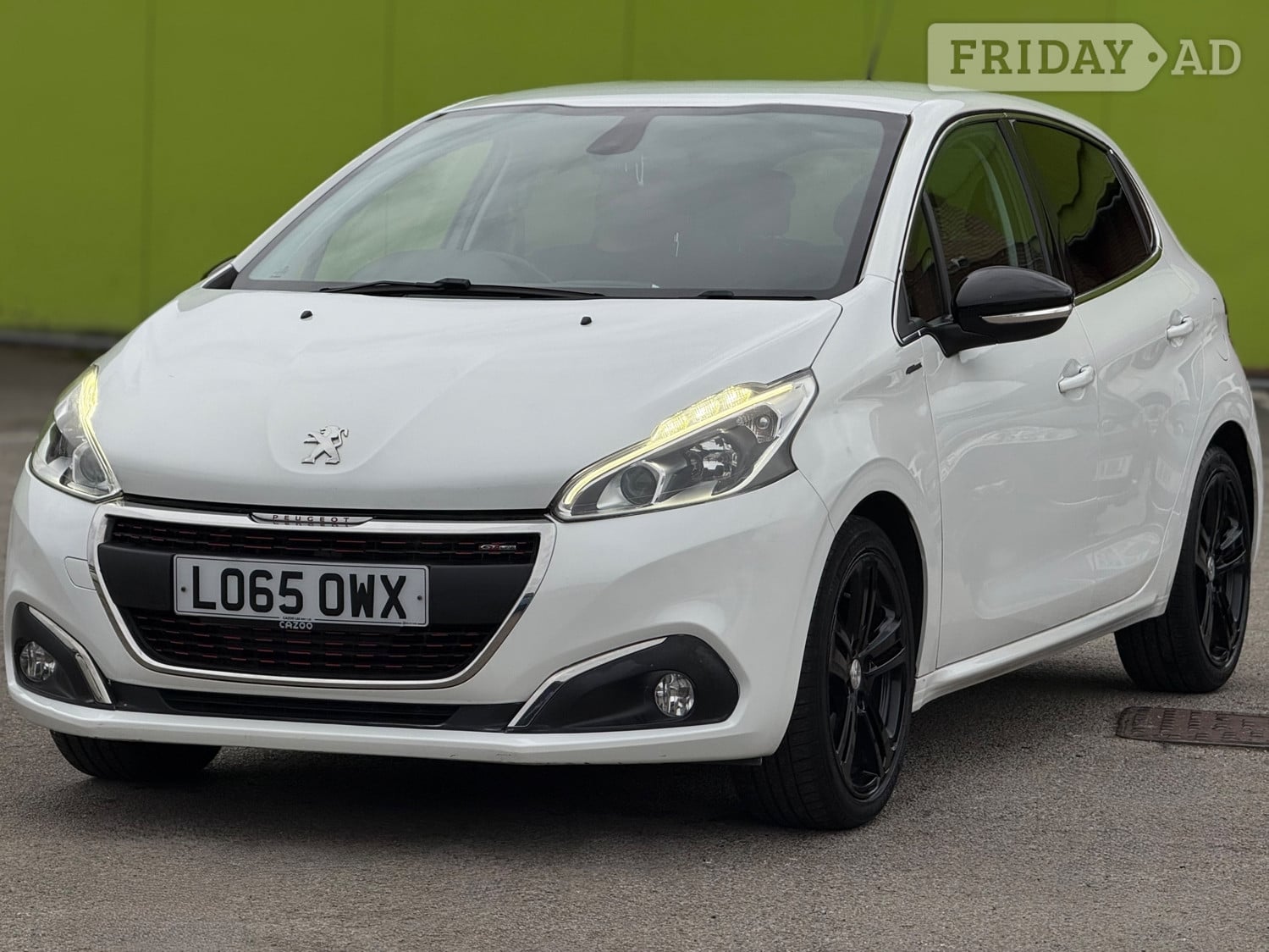 Peugeot 208 2016 - Cars in Leeds