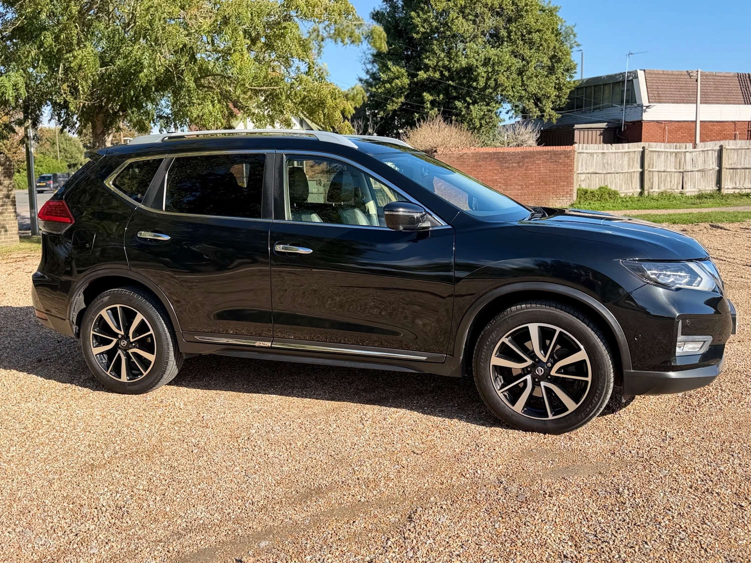 Nissan X-Trail 2018 - Cars in Portsmouth