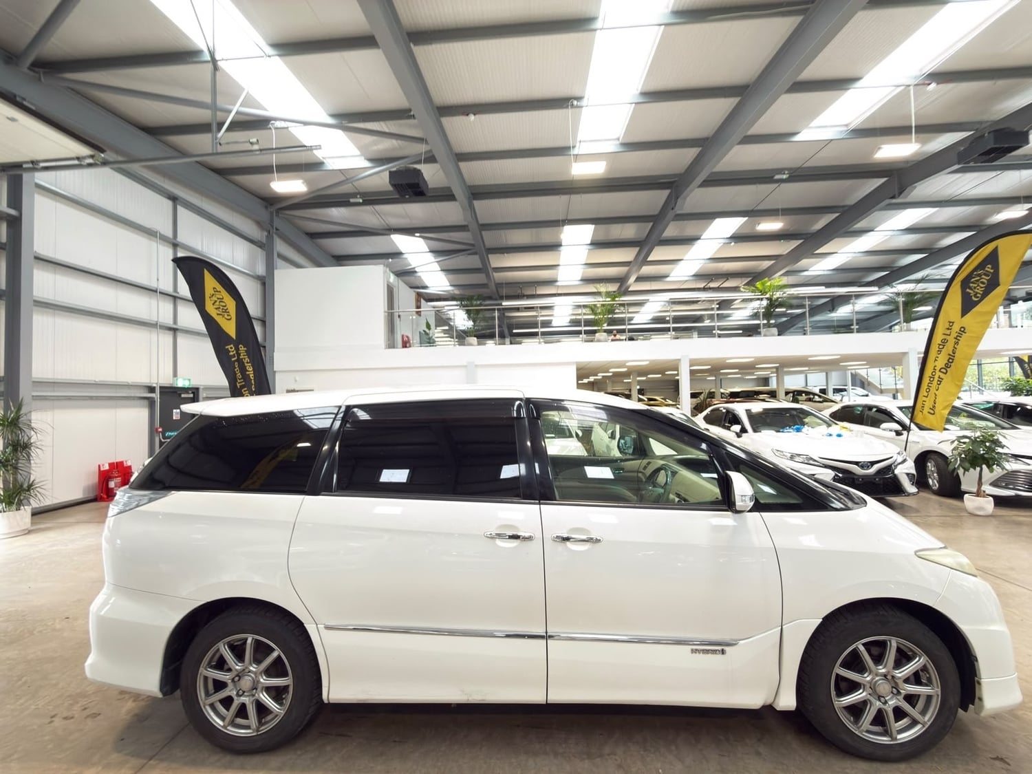 Toyota Estima Reading