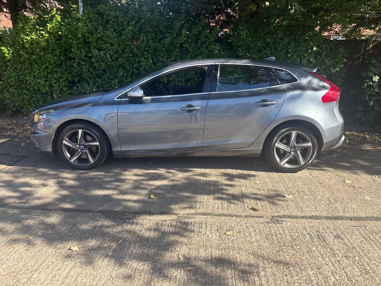 Volvo V40 High Wycombe