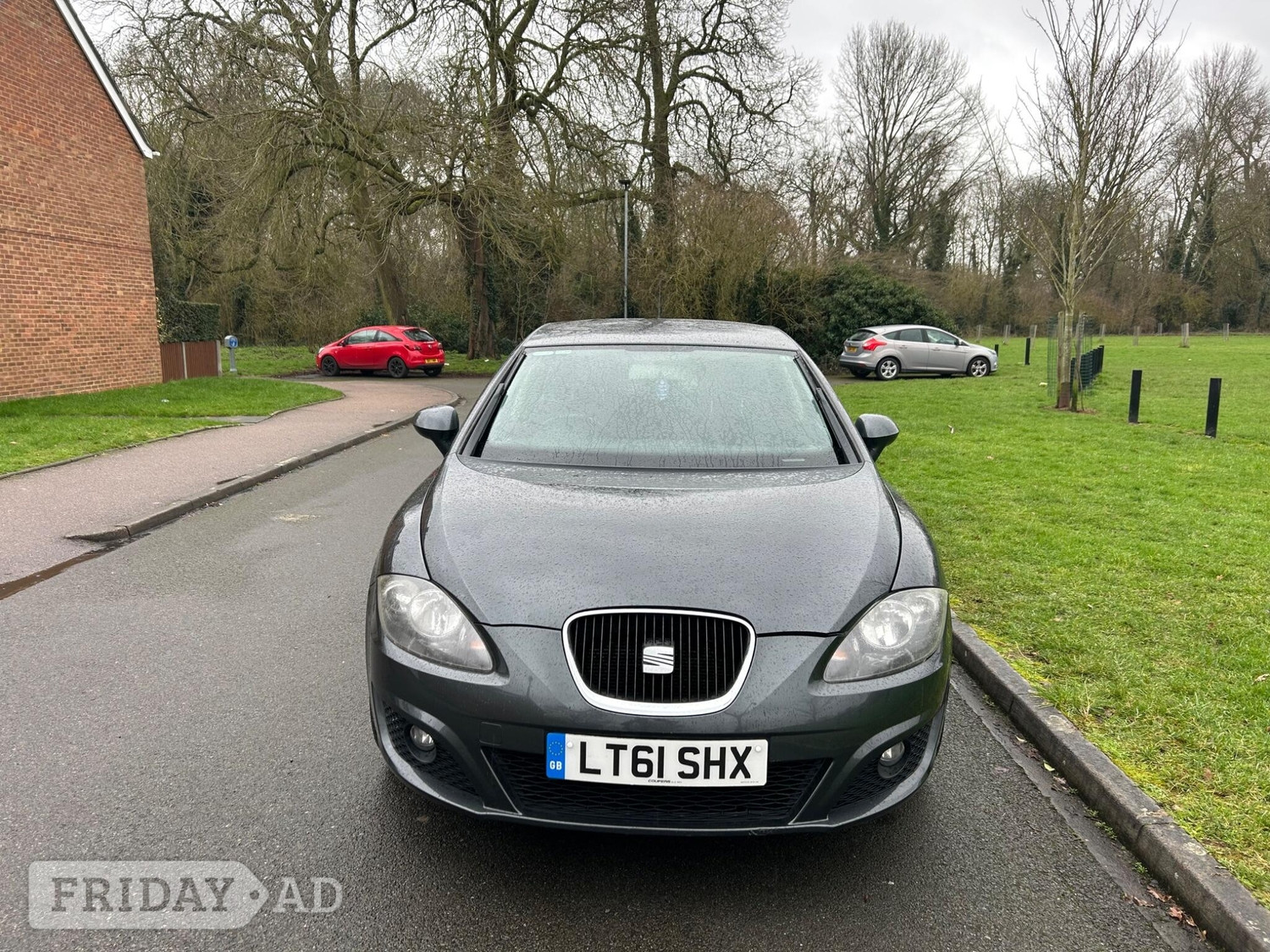 [ berth ]SEAT Leon