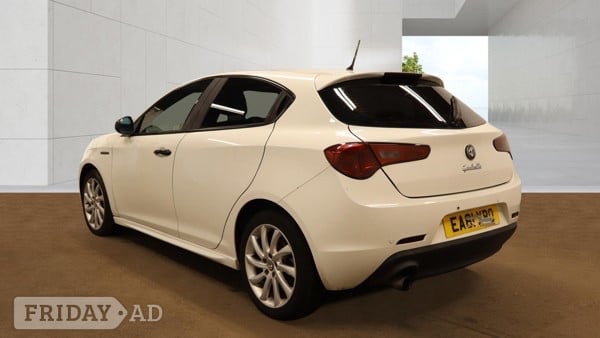 Alfa Romeo Giulietta 2011 - Cars