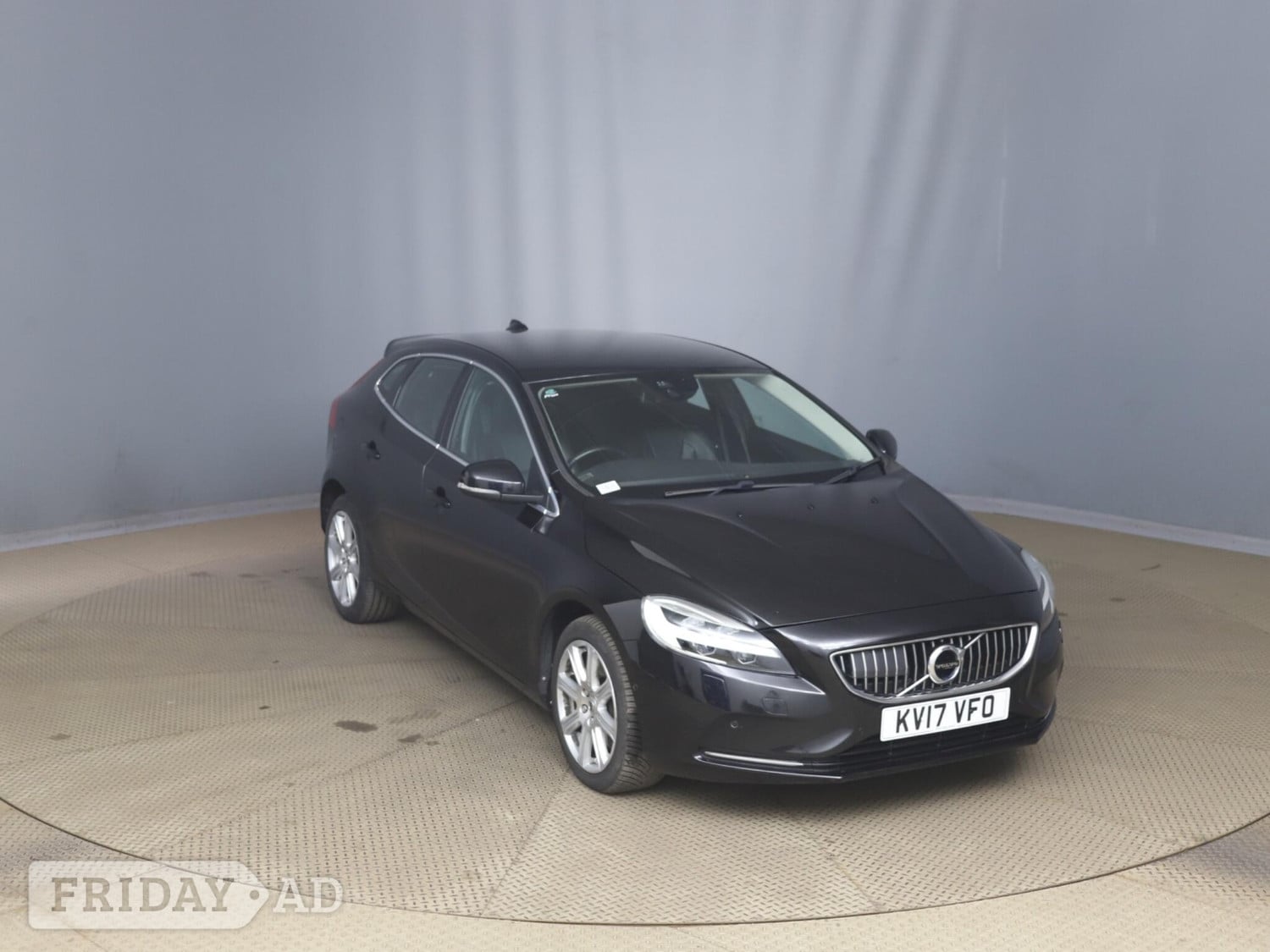 Volvo V40 2017 in Birmingham