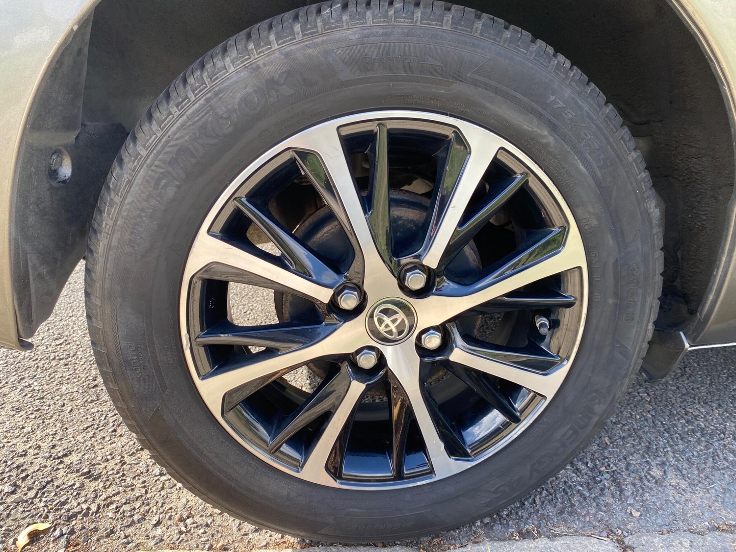 Toyota Yaris 2018 - Cars in Lambeth