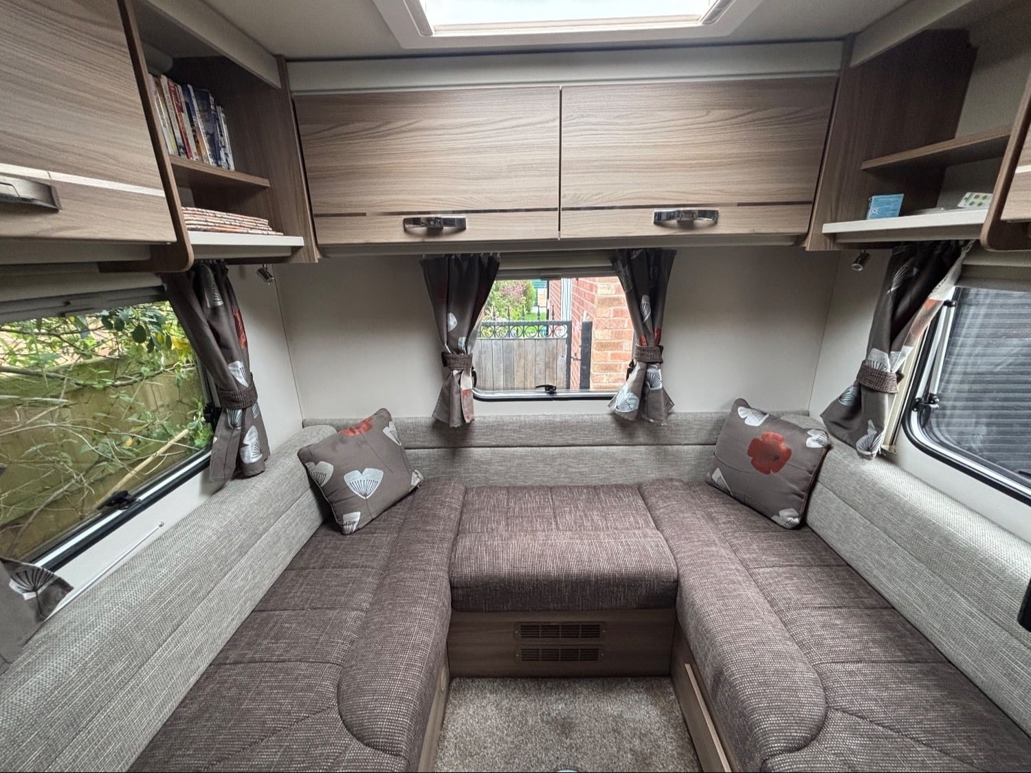[ berth ]Swift Escape 644