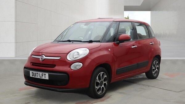 Fiat 500L Slough