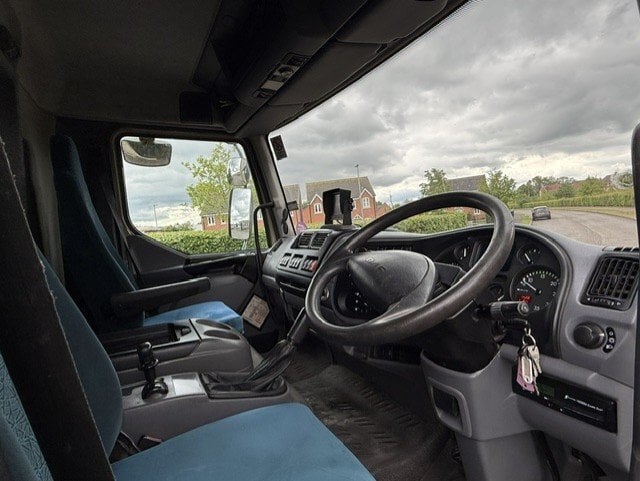 Test Valley Horseboxes  DAF LF  Horsebox - Trailers & Horseboxes in Banbury