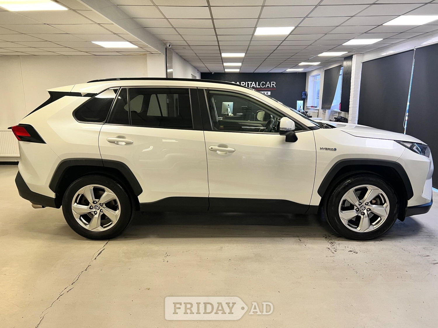 Toyota RAV4 2020 - Cars in Stroud