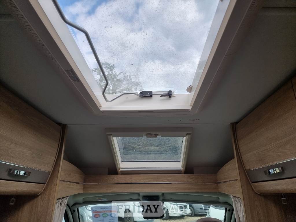 [2 berth ]Elddis Marquis Majestic 115