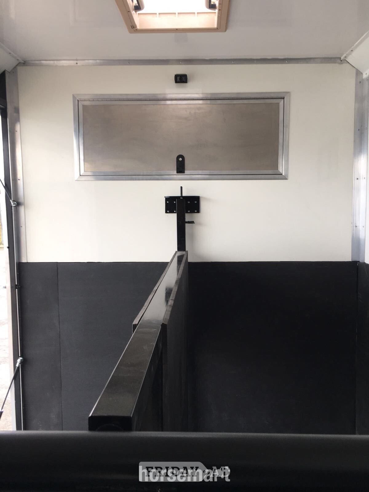 Prestige Horseboxes  Cardiff