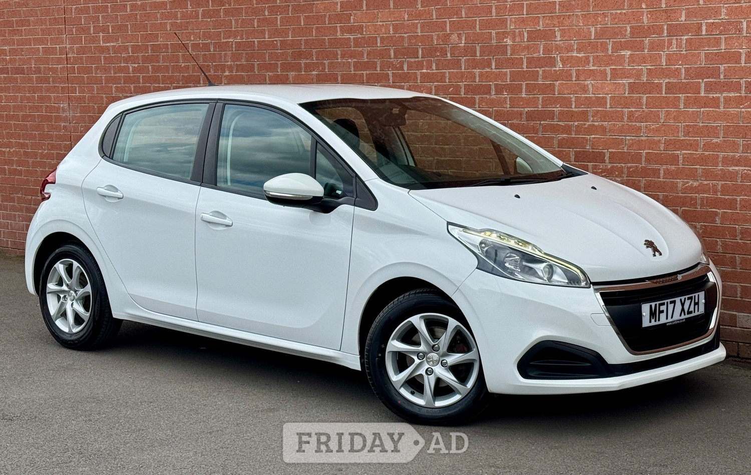 Peugeot 208 2017 in Doncaster