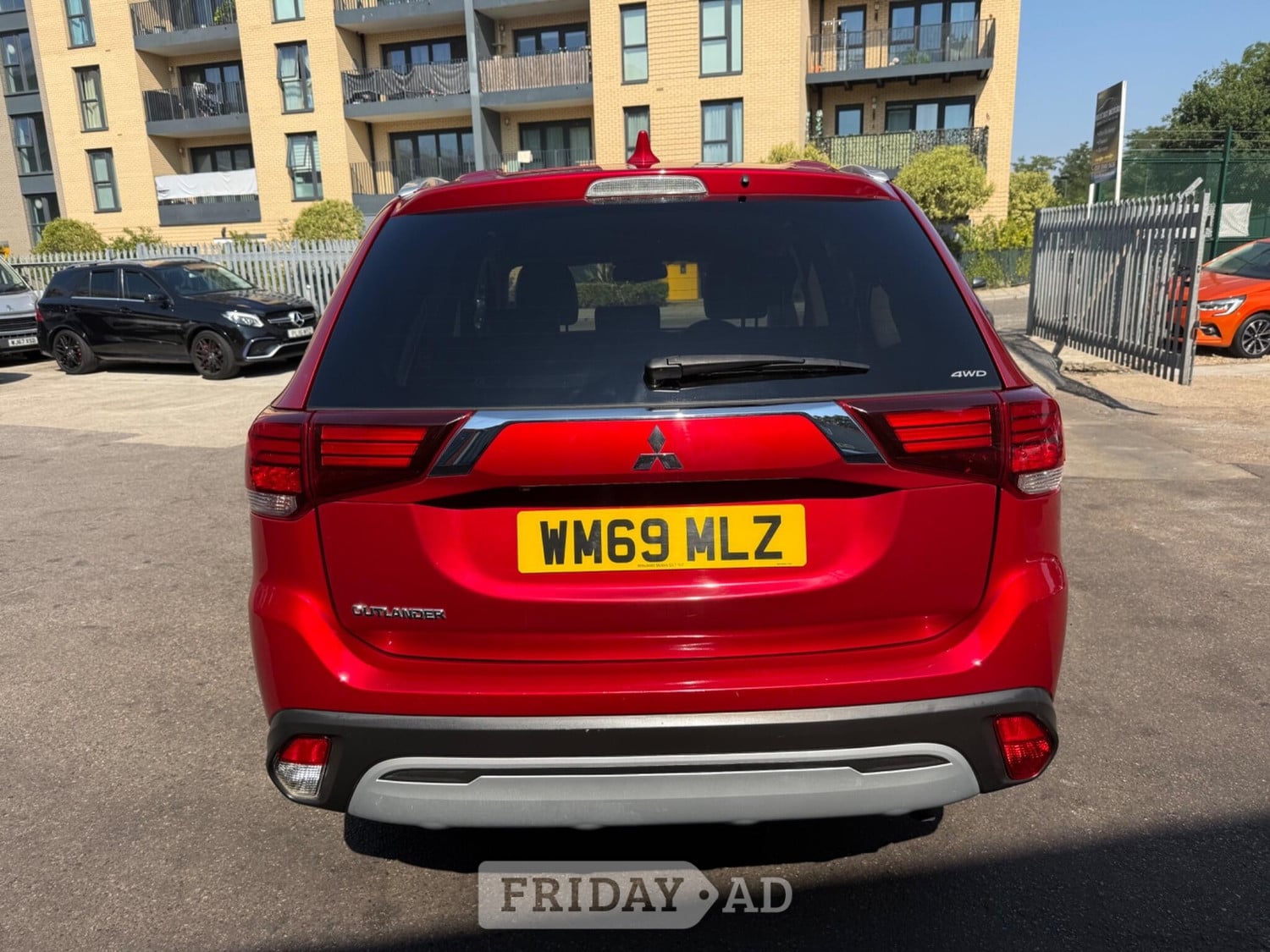 Mitsubishi Outlander 2020 - Cars in Barnet