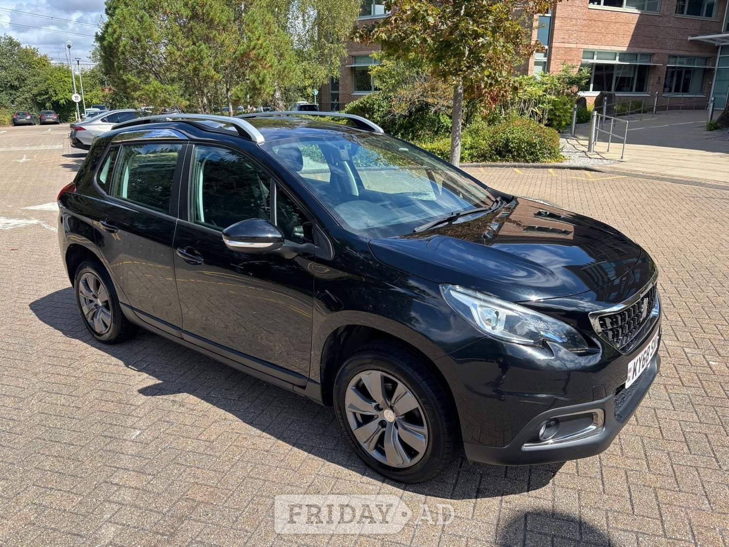 [ berth ]Peugeot 2008