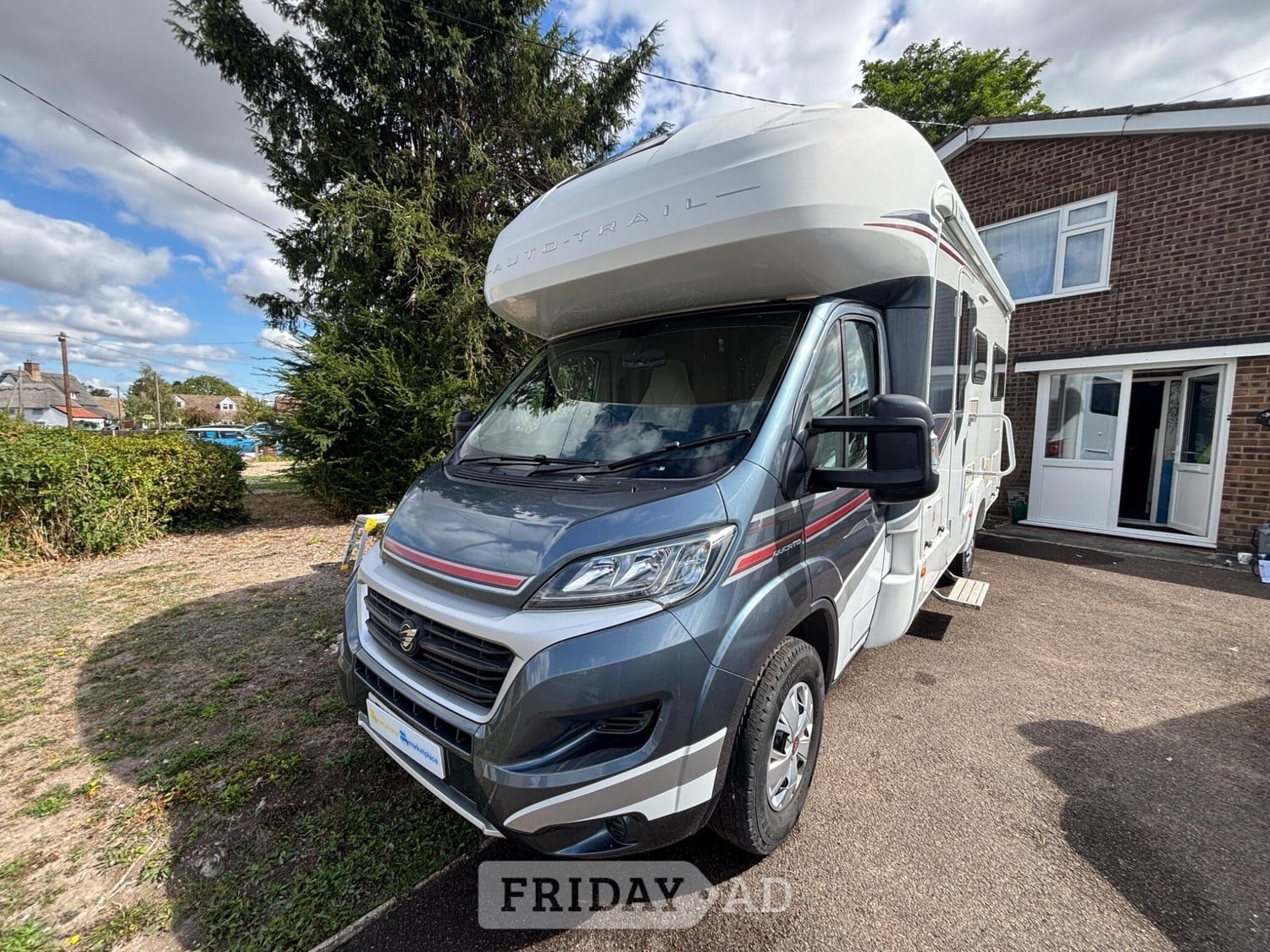 [4 berth ]Auto-Trail Apache 634