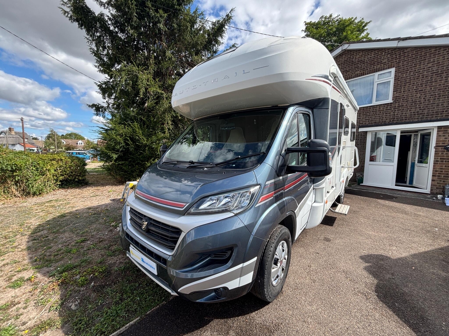 [4 berth ]Auto-Trail Apache 634