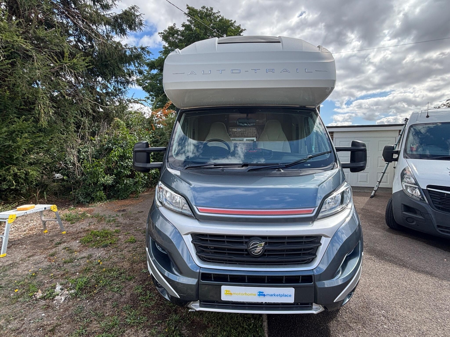 Auto-Trail Apache 634 2015 for sale - Motorhomes & Caravans in Long Melford