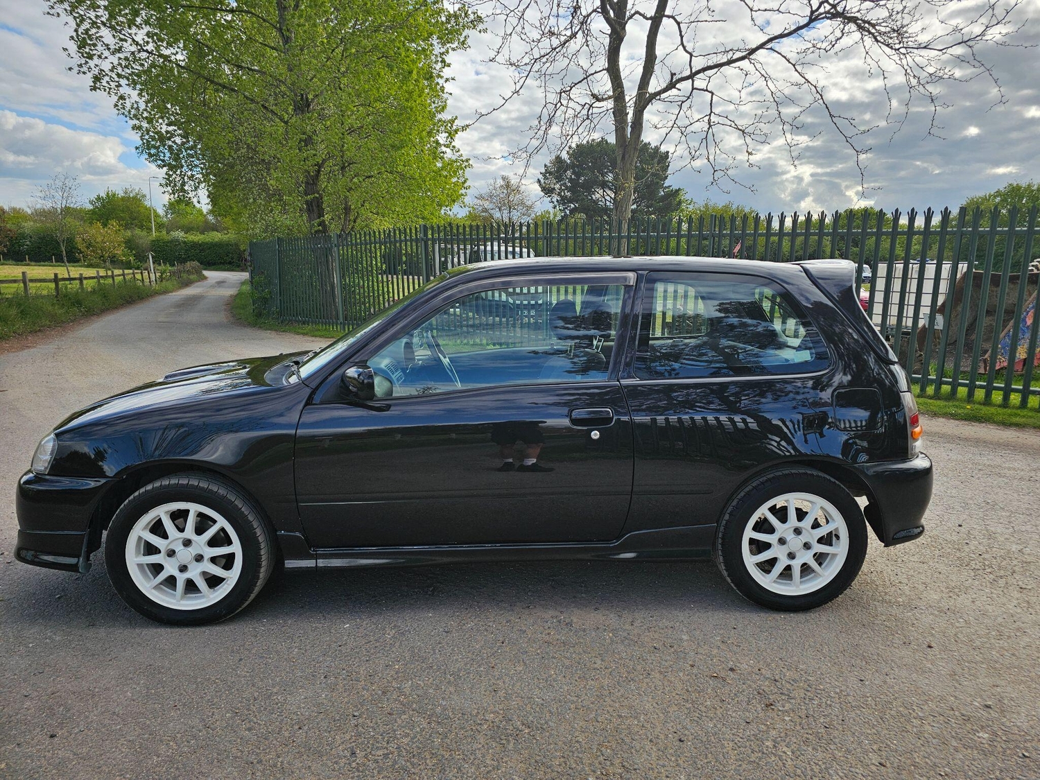 Toyota Starlet 2018 - Cars in Reading