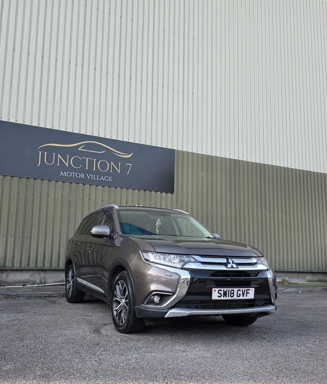 Mitsubishi Outlander 2018 - Cars in Accrington