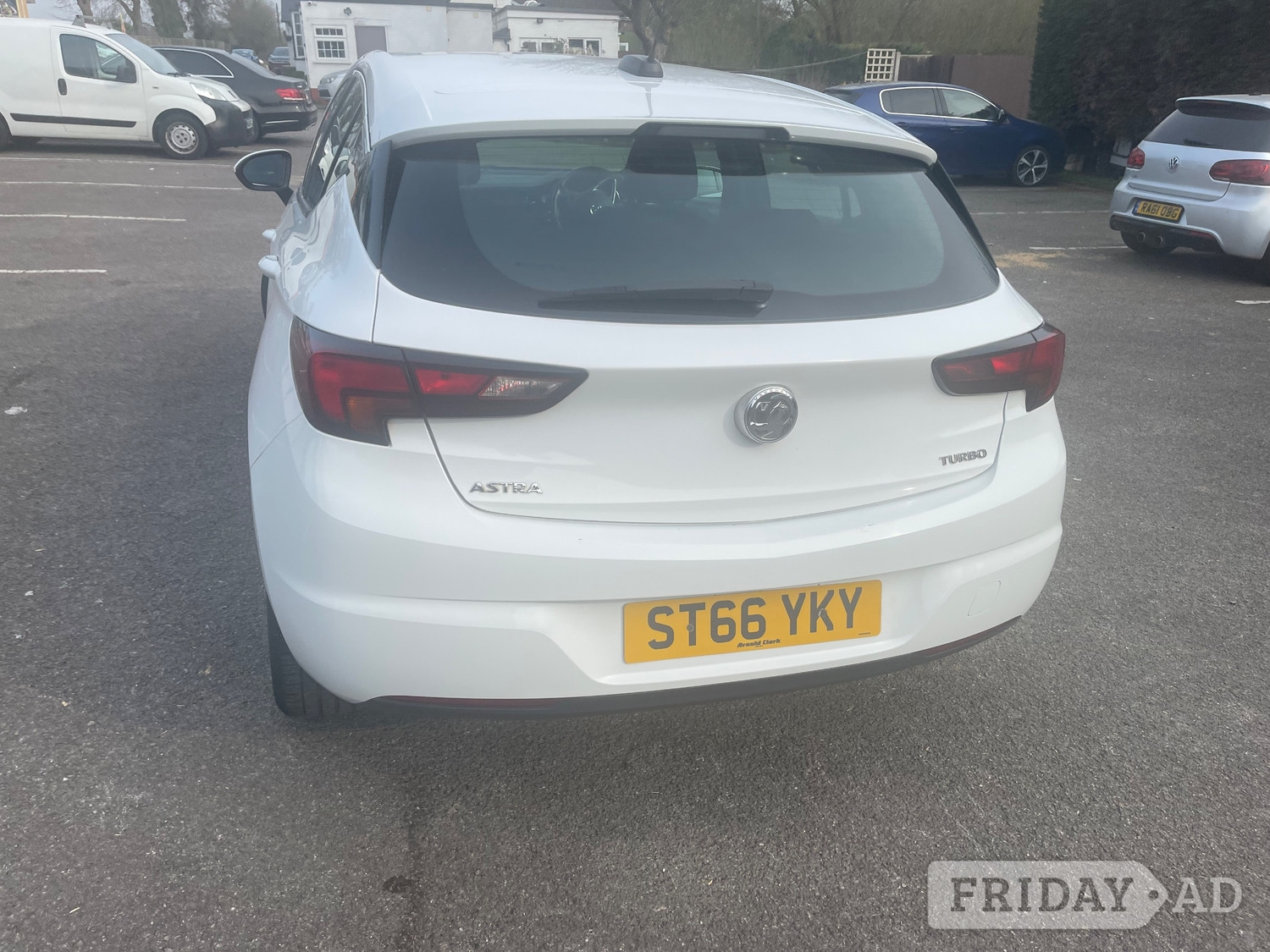 [ berth ]Vauxhall Astra
