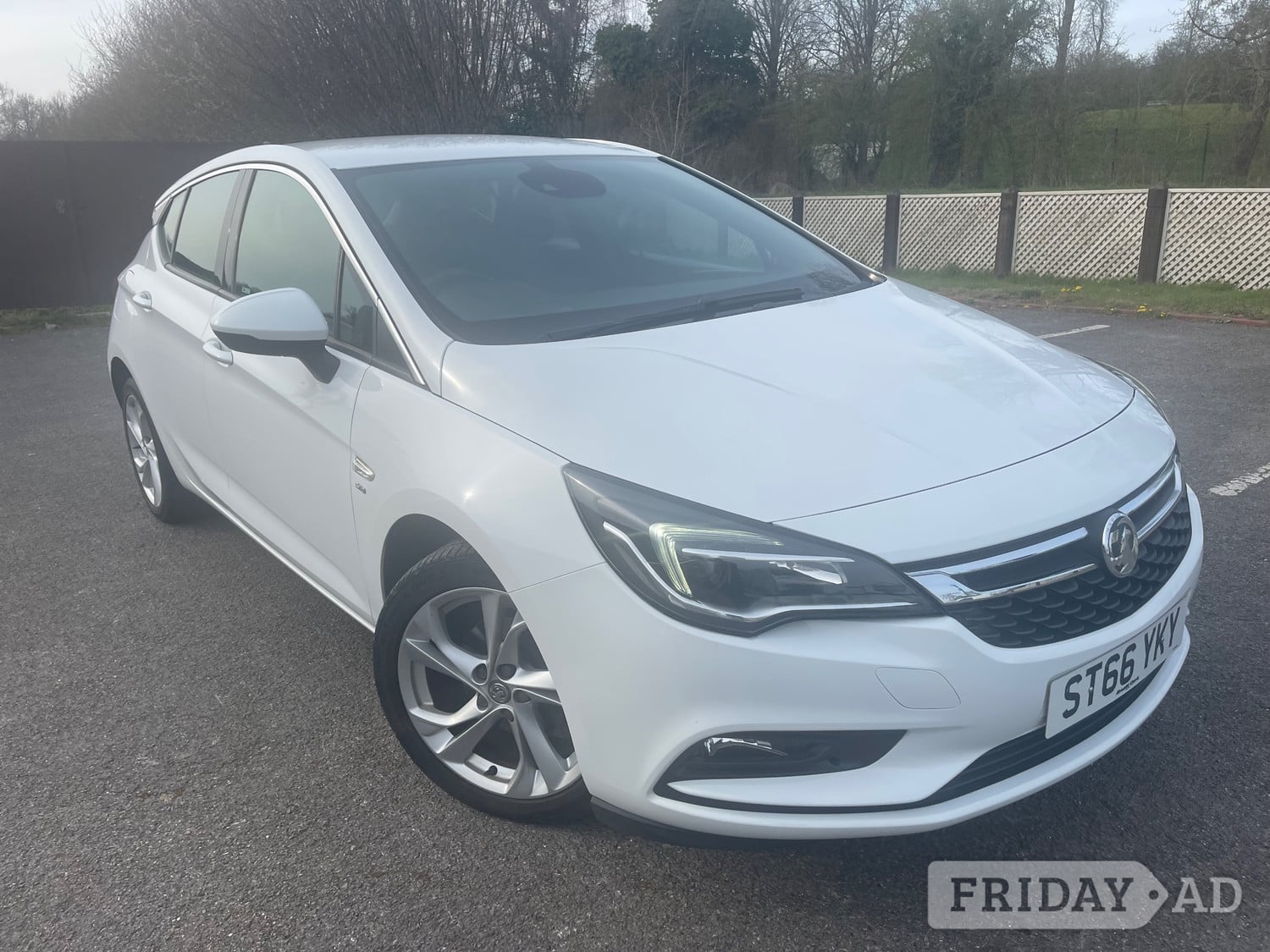 Vauxhall Astra 2016 in Slough