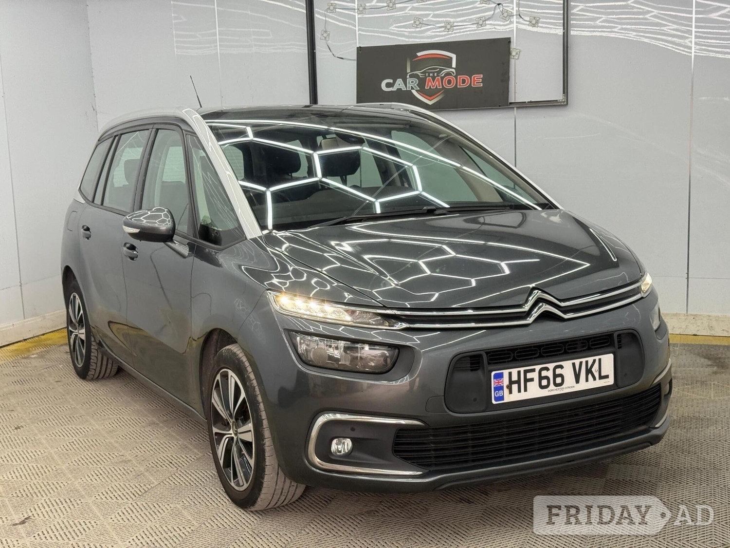 Citroen Grand C4 Picasso 2016 in Hillingdon