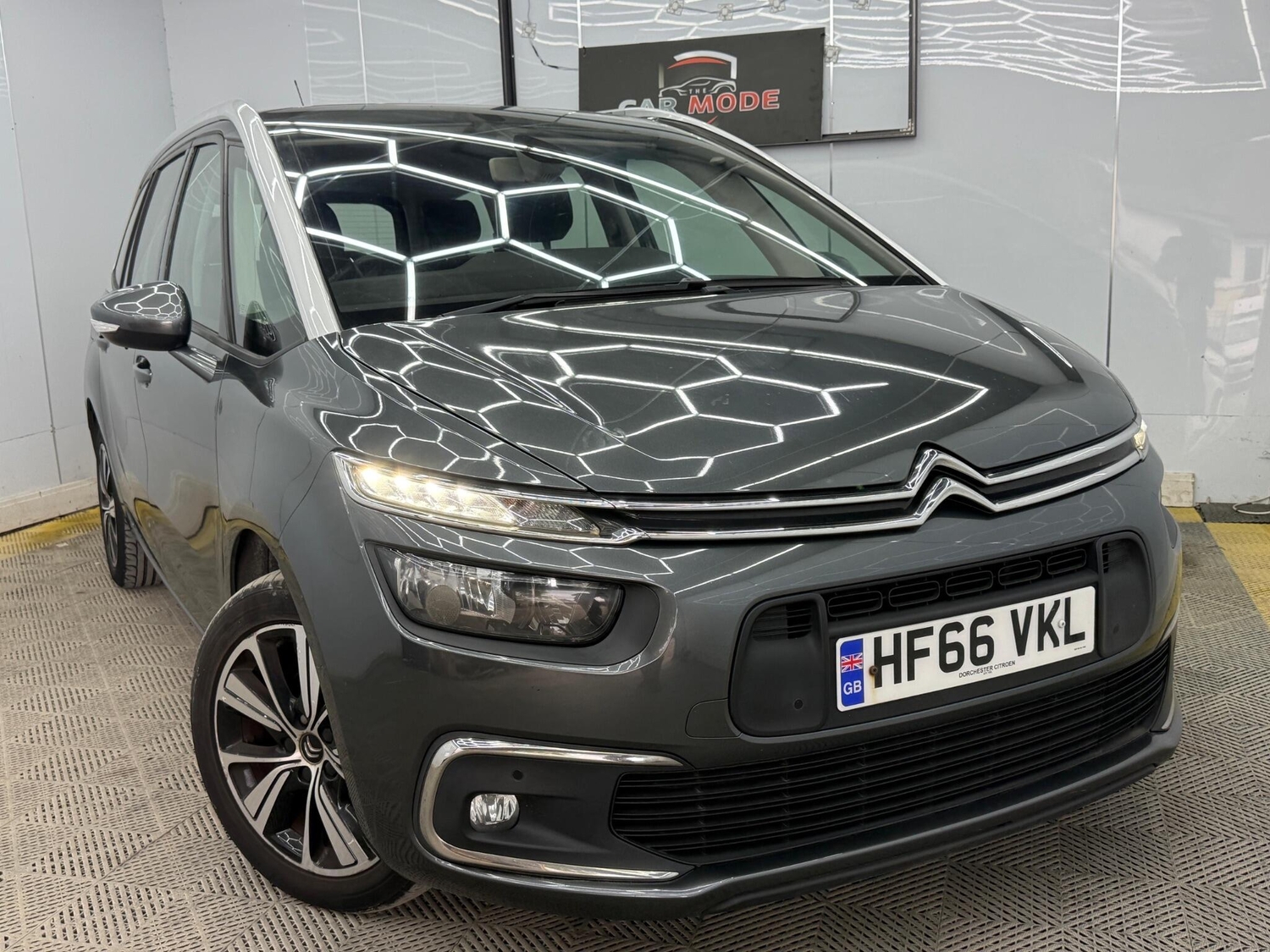Citroen Grand C4 Picasso 2016 - Cars in Hillingdon