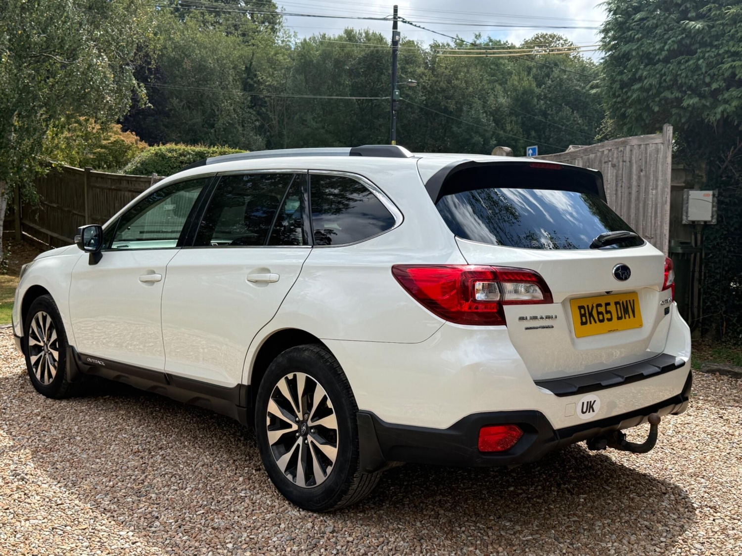 Subaru Outback 2015 - Cars in Tunbridge Wells