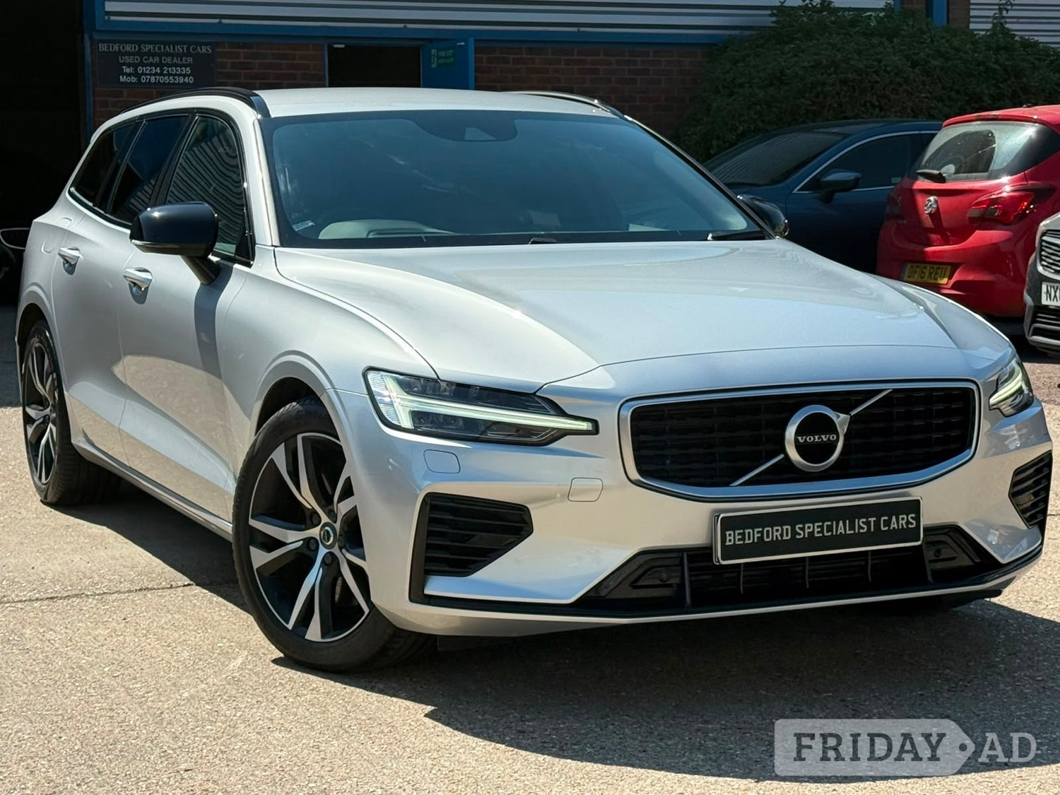 Volvo V60 2019 in Bedford